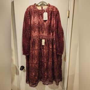 Elegant Wine Lace Dress